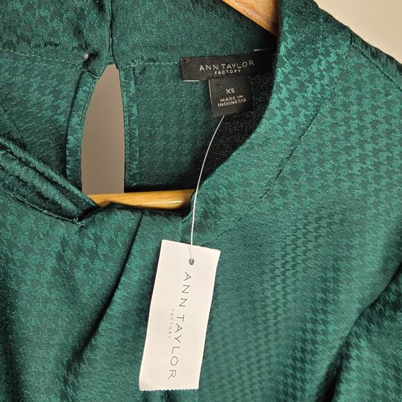 NWT ANN TAYLOR Emerald Green Houndstooth Check Women's Longsleeve Blouse Size XS - Picture 5 of 11